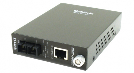 D-Link DMC-300SC Медиаконвертер с 1 портом 10/100Base-TX и 1 портом 100Base-FX с разъемом SC для многомодового оптического кабеля (до 2 км)